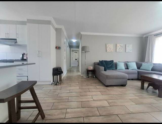 3 BEDROOM TOWNHOUSE FOR SALE IN BROADACRES